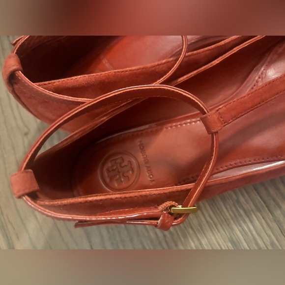 Tory Burch Ashton T-Strap Flat Rust Orange Women’s size 6 - Picture 5 of 8